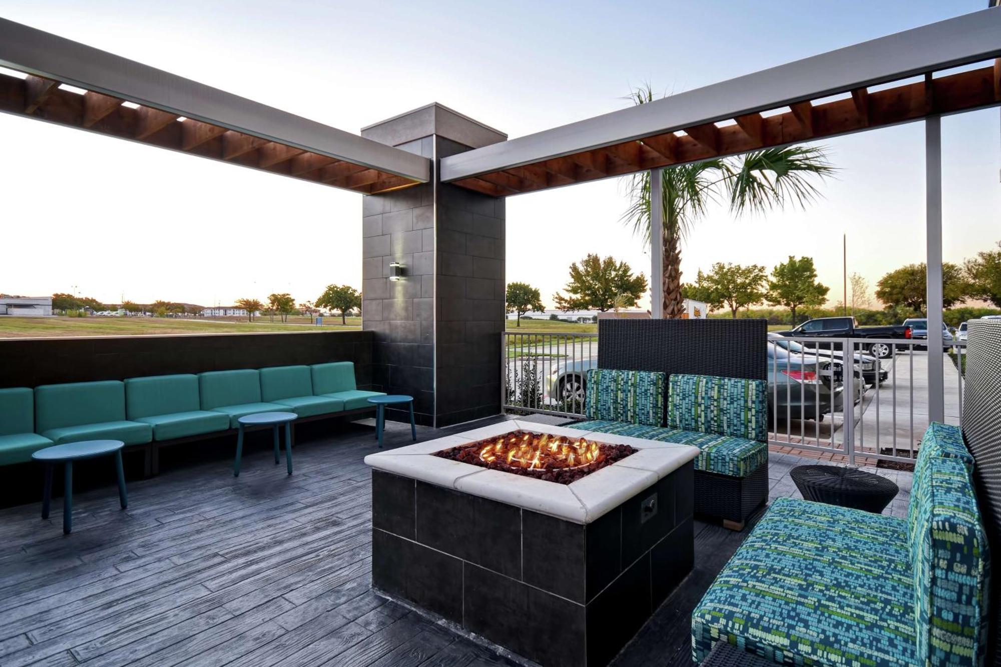 Home2 Suites By Hilton Fort Worth Fossil Creek Extérieur photo